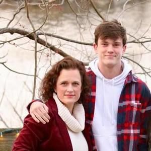 Meet your Posher, Veronica